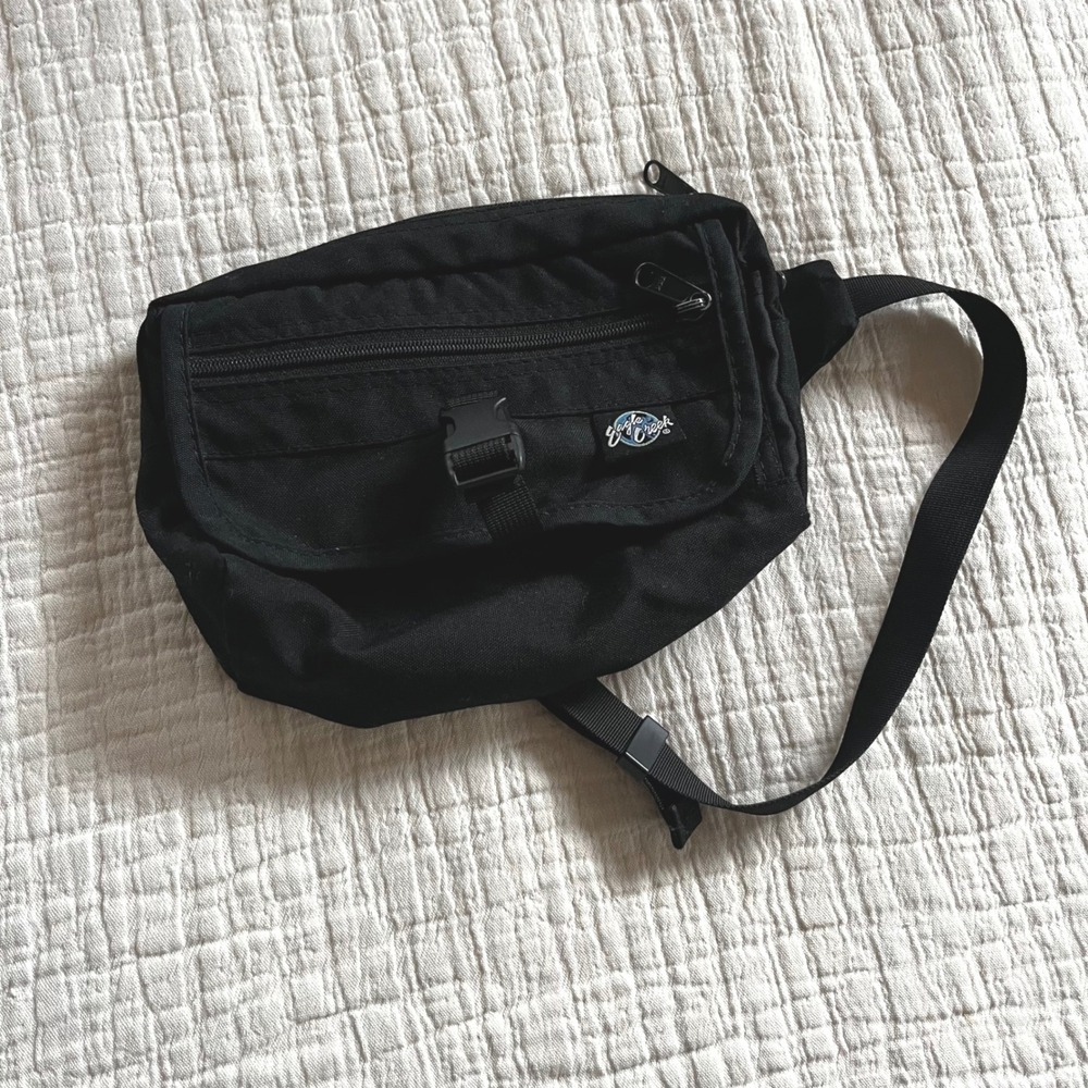 Vintage 90's Eagle Creek Fanny Pack